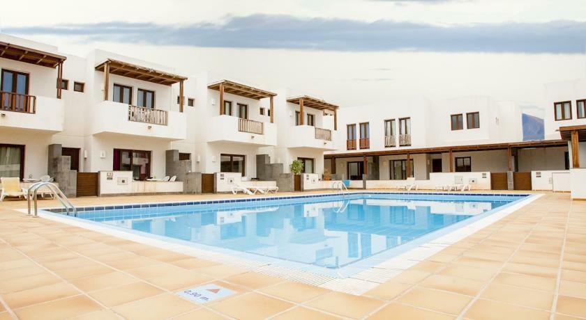 Comfy duplex in Puerto Calero Lejlighed Eksteriør billede